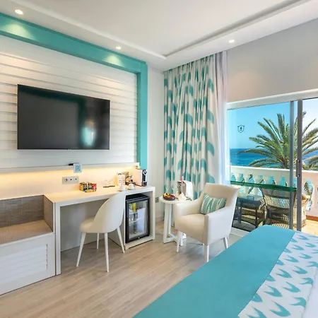 Nixe Palace Hotel 5*